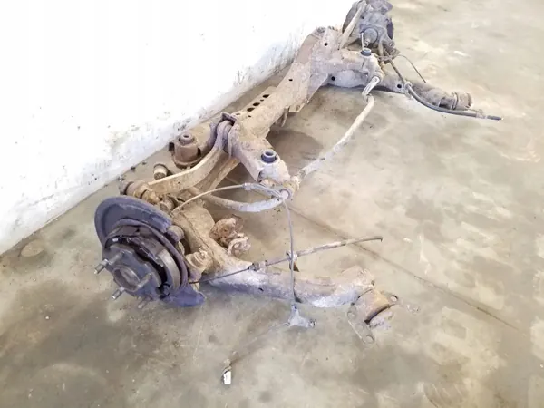Toyota Avensis Hinterachsträger OEM ARA291063 - Gebraucht image 5