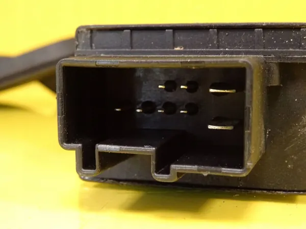 Módulo de Controle da Bomba de Combustível VW Touran I 1T0906093E image 3