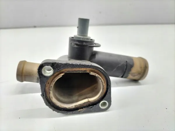 Thermostatgehäuse OEM 06A121133AL 1.6 8V image 4