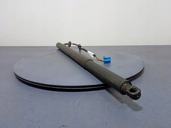 MERCEDES GLS W167 Vasemman Takaluukun Aktuaattori A1678901200 image 2