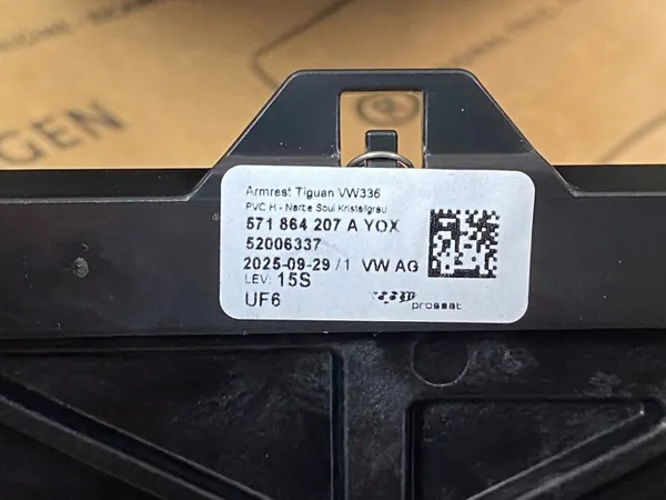 OEM 571864207A Läderarmstöd för VW Tiguan III image 5