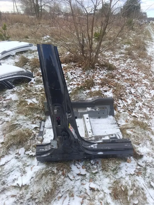 Pilar derecho Opel Astra J - OEM słupek prawy Opel Astra J image 2