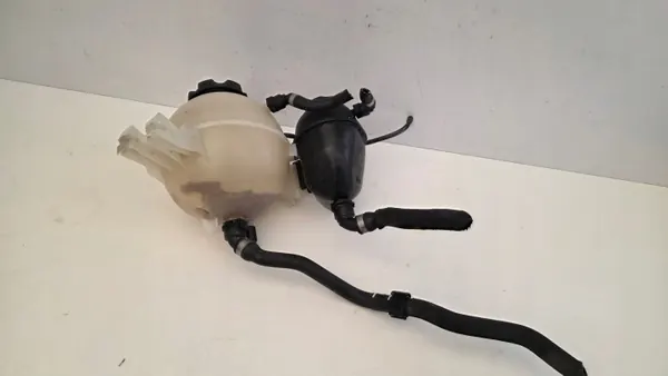 Réservoir d'expansion BMW OEM 8742660 8610661 image 3