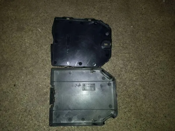BMW moottoritilan osat OEM 12901438490 5-sarja image 2