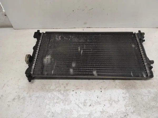 Refroidisseur d'eau SKODA OE OEM 6R0121253 Fabia II image 3