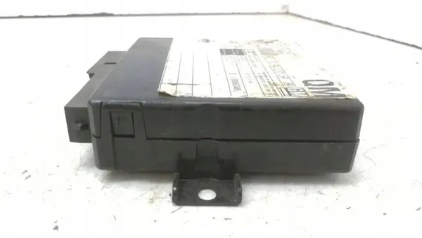 Módulo confort OEM 90508985 para Opel Vectra B 1.6L image 5