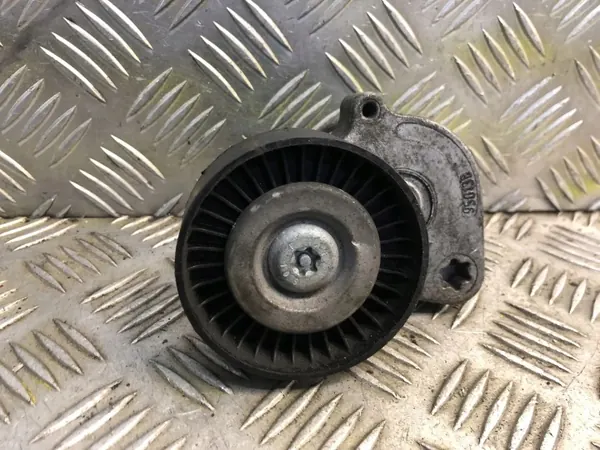Mercedes-Benz Alternatorriemspanner OEM 950138 image 2