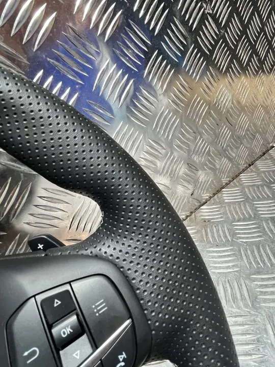 Volante de couro aquecido Ford Puma II MK2 19- OEM DG24271 image 4