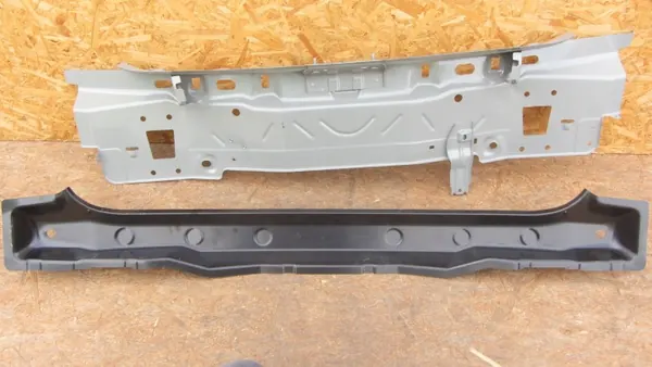 Takaosan vahvistus OEM 5NA813309A VW Tiguan II:lle image 7