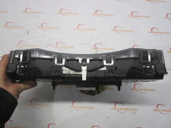Nissan LEAF I 11r Mittarilukema OEM 24810-3NE0C image 4
