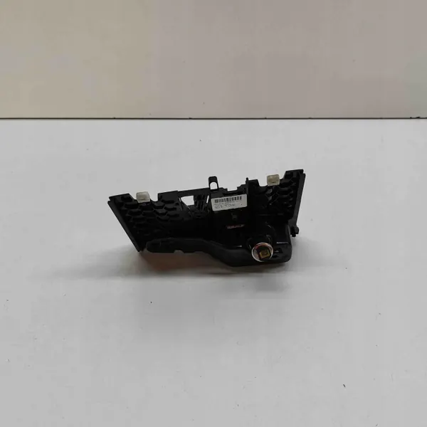 Cendrier Volvo OE OEM 32275472 pour XC60 II 2023 image 3