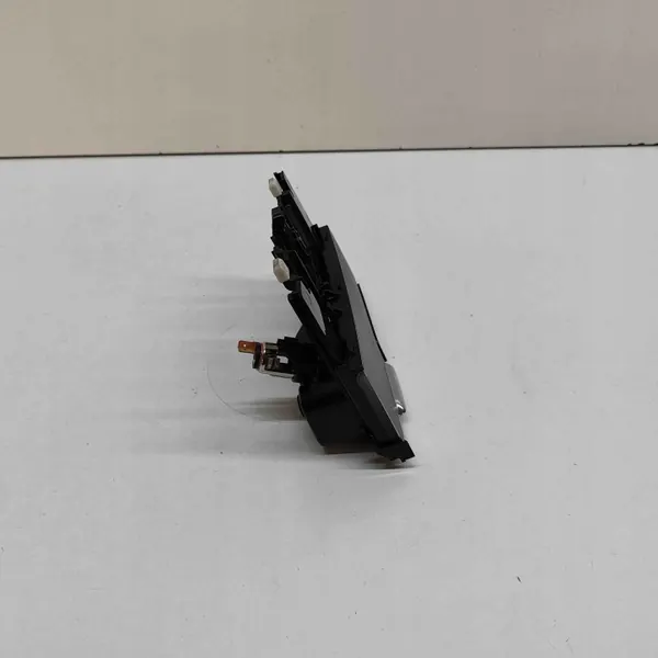Cendrier Volvo OE OEM 32275472 pour XC60 II 2023 image 4