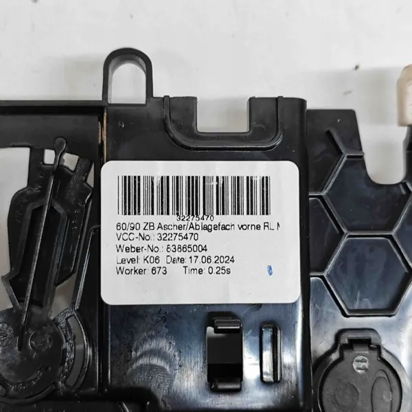 Cendrier Volvo OE OEM 32275472 pour XC60 II 2023 image 7