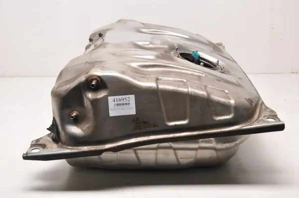 Mercedes AMG GT Brandstoftank OEM A1904700001 image 4