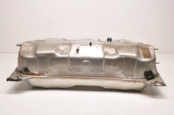 Mercedes AMG GT Brandstoftank OEM A1904700001 image 7