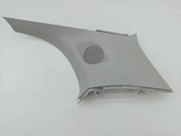 Mercedes W247 rechte hintere Säulenabdeckung OEM A2476906801 image 2
