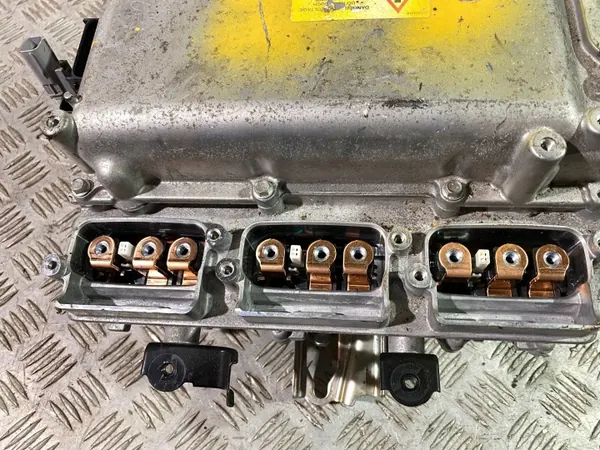 Lexus NX 2020 Omvormer OEM G982A048030 image 9