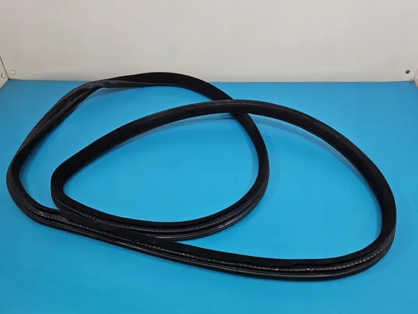 Junta puerta delantera derecha OEM IMPRK1553035 Land Rover image 2