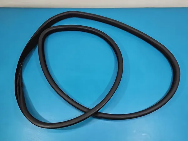 Junta puerta delantera derecha OEM IMPRK1553035 Land Rover image 3