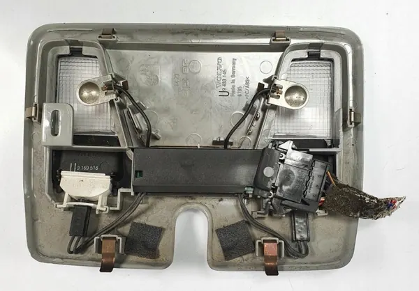 Volvo OE Kabinendeckenleuchte OEM 9483144 - Gebraucht image 3