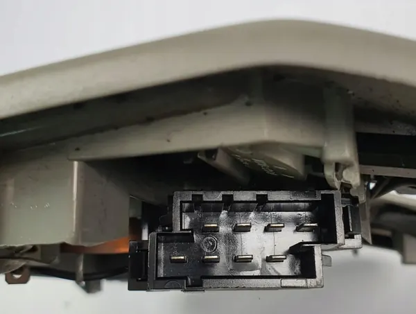 Volvo OE Kabinendeckenleuchte OEM 9483144 - Gebraucht image 5