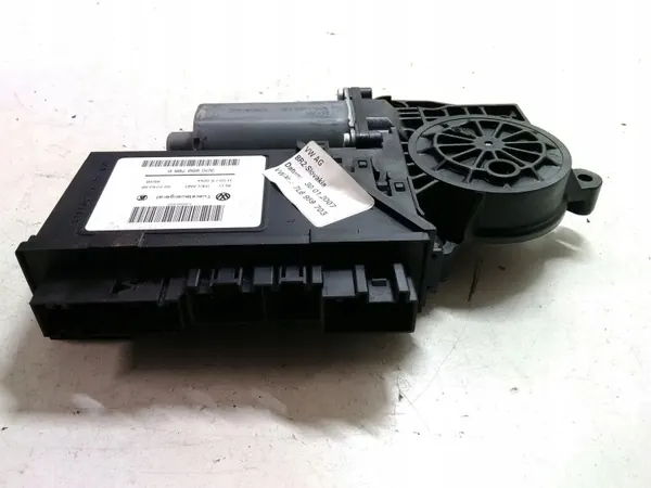 Motor ventana puerta trasera izquierda VW Touareg OEM 3D0959795E image 3