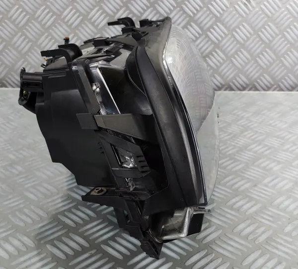 Farol dianteiro esquerdo BMW E46 LIFT 01-05 image 4