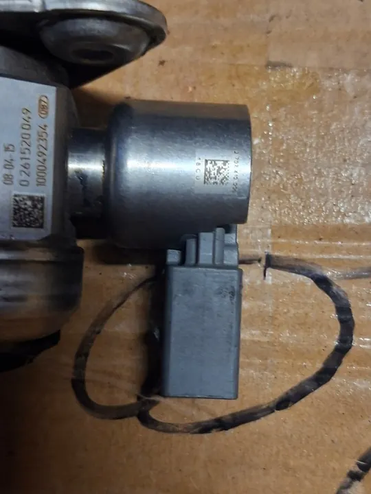 Hochdruckpumpe Skoda Audi VW 1.8 TSI 06H127025G image 3