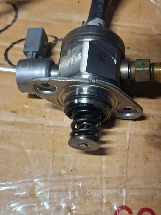 Hochdruckpumpe Skoda Audi VW 1.8 TSI 06H127025G image 4