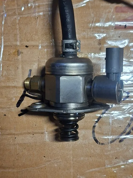 Hochdruckpumpe Skoda Audi VW 1.8 TSI 06H127025G image 5