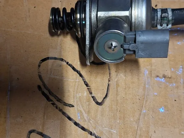 Hochdruckpumpe Skoda Audi VW 1.8 TSI 06H127025G image 6