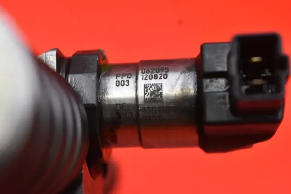 Insprutningspump OEM 03G130073T för VW Passat B6 2.0 TDI image 7