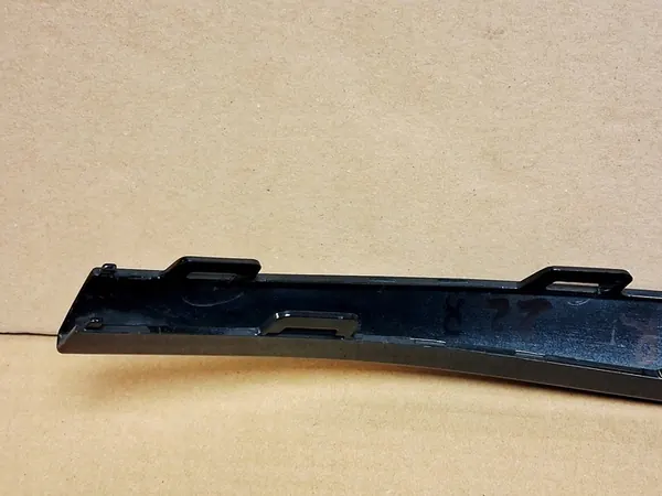 VW Passat B8 R-Line Rivestimento Paraurti Anteriore Destro 3G0854322C image 8