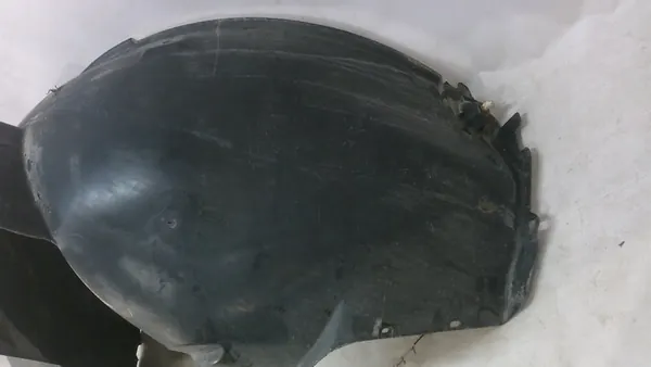 VW T5 Front Right Wheel Arch 7E0809962 image 2