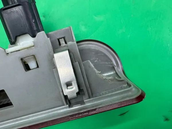 Terceira Luz de Freio Renault Megane III 2008-2016 265900026R image 8