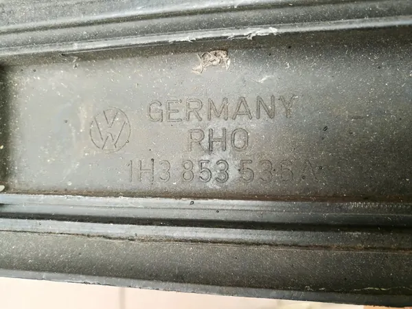 Takakannen oikea reunus - VW Golf 3 GTI image 3