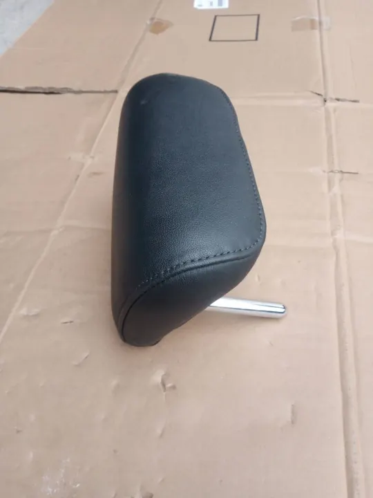 Audi A4 B8 keskusniskatuki OEM 8K0885975H Musta nahka image 3