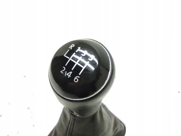 Gear Shift Knob 5G1711113C VW Golf VII 6-Speed Leather image 4