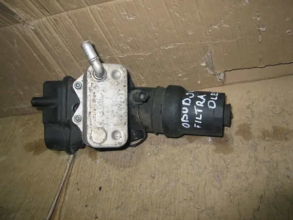 Oljefilterhus AUDI SEAT SKODA VW 06D115397G image 3