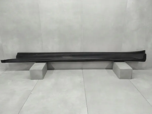 Seuil de Porte Gauche Porsche TAYCAN 8J1 20- OEM image 1