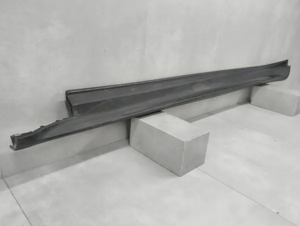 Seuil de Porte Gauche Porsche TAYCAN 8J1 20- OEM image 2