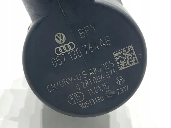 Régulateur Pression Carburant OEM 057130764AB VW Golf VII image 4
