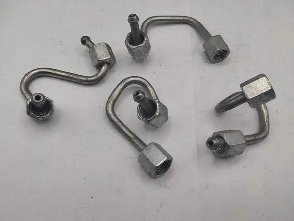 Audi A4 Allroad Polttoaineen Ruiskutusputki 03L130301T image 2