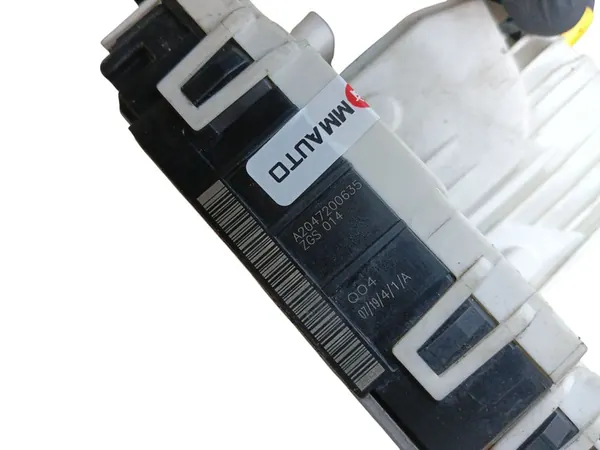 Dörrlås Fram Höger 4 Pin Mercedes W204 W212 X204 C218 A2047200635 image 3