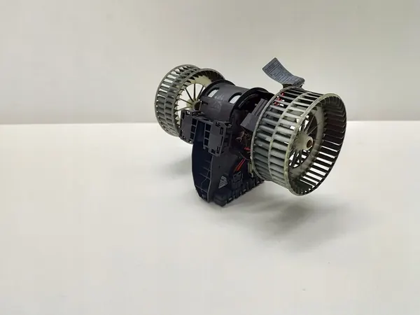 BMW 5 E60 E61 3.0D 2008 Ventilador 6934972 image 2