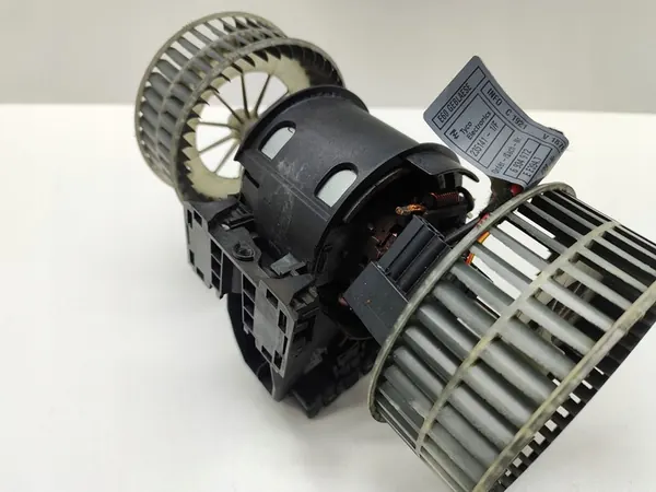 BMW 5 E60 E61 3.0D 2008 Ventilador 6934972 image 8