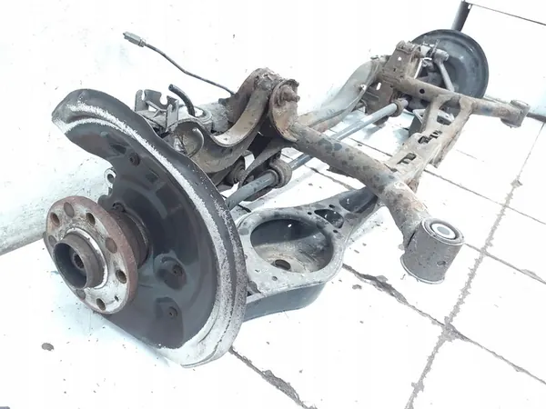 Trave di Sospensione VW Passat B6 Variant Posteriore image 3