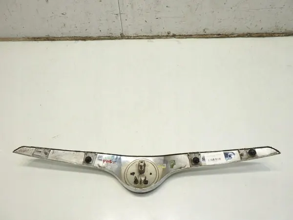 Grade do para-choque dianteiro Skoda Fabia II 5J0853633A image 3