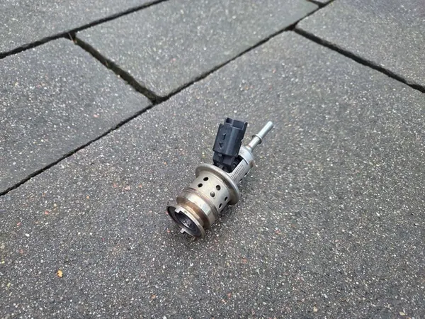 Injecteur AdBlue CITROEN PEUGEOT TOYOTA OPEL image 5