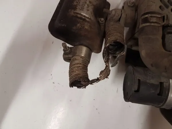 Webasto-lämmitin OEM 86450C Mazda 6 Farmarille 2009 image 7